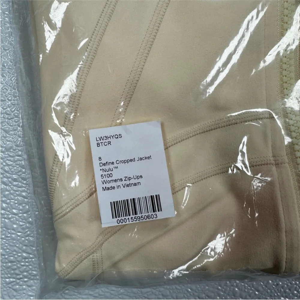 NWT 🍋 Lululemon Define Cropped Butter Cream BTCR Size‎ 8 LIMITED EDITION LW3HQS - Picture 4 of 16